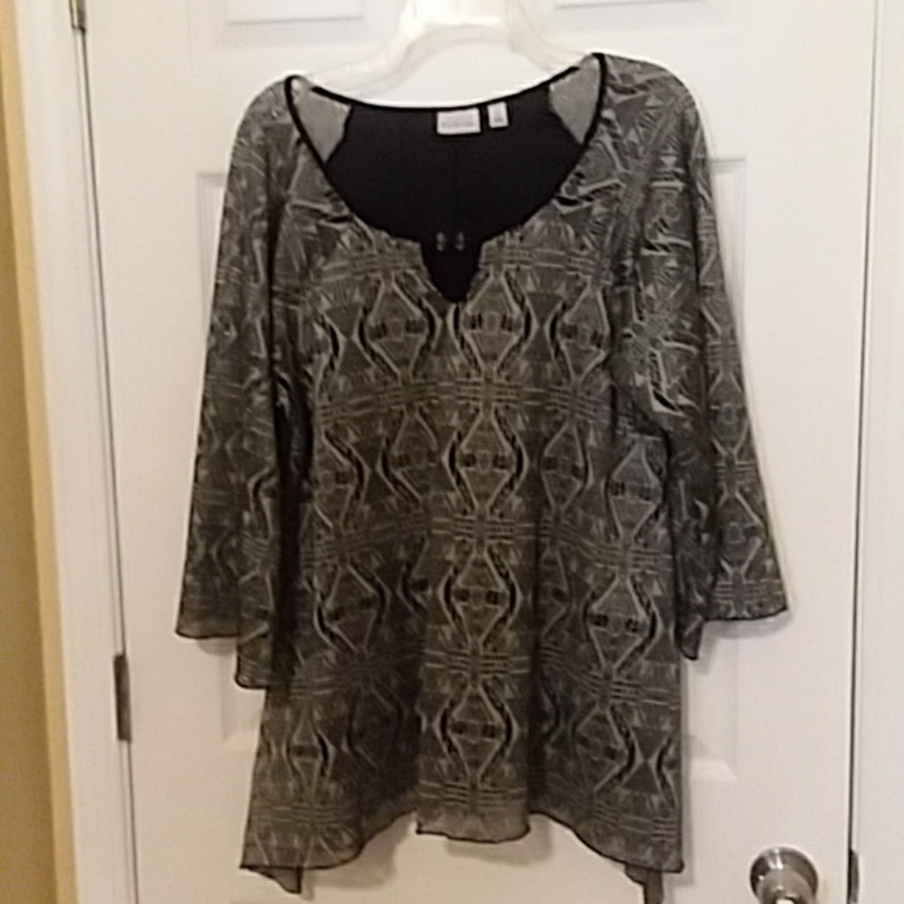 ❤SALE!! Kim Roger's Black/White Blouse